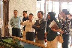 五礦建設(shè)副主席兼董事總經(jīng)理何劍波視察營口公司
