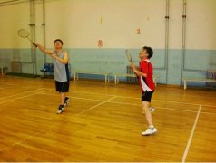 公司員工羽毛球活動